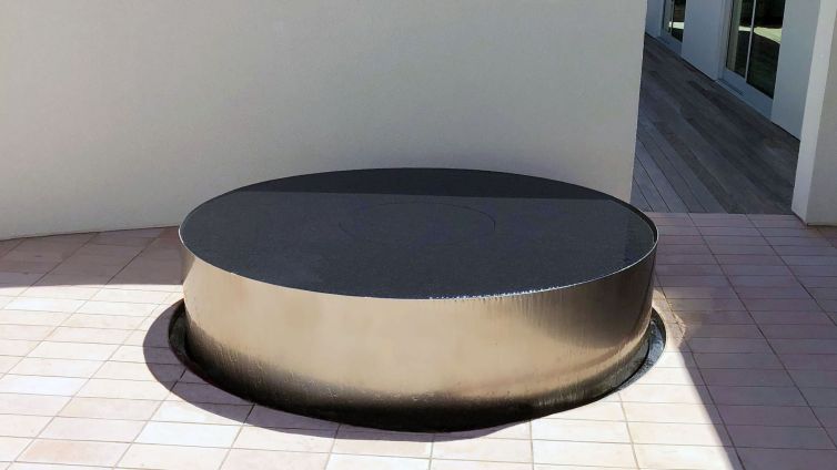 Stainless Steel Inifinity Edge Fountain